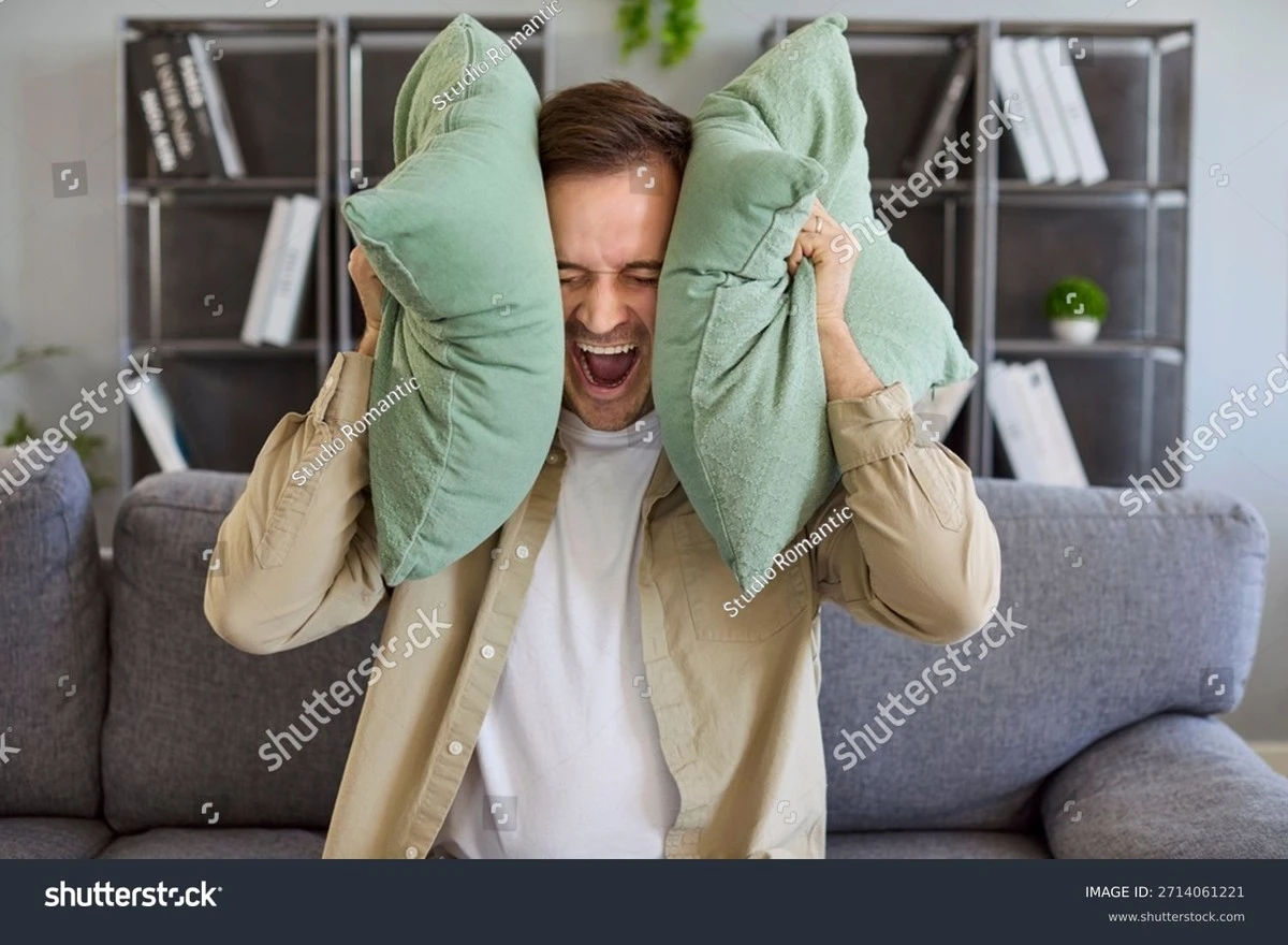 Proč se v tichém bytě cítíte lépe než v domě plném hostů - image 1