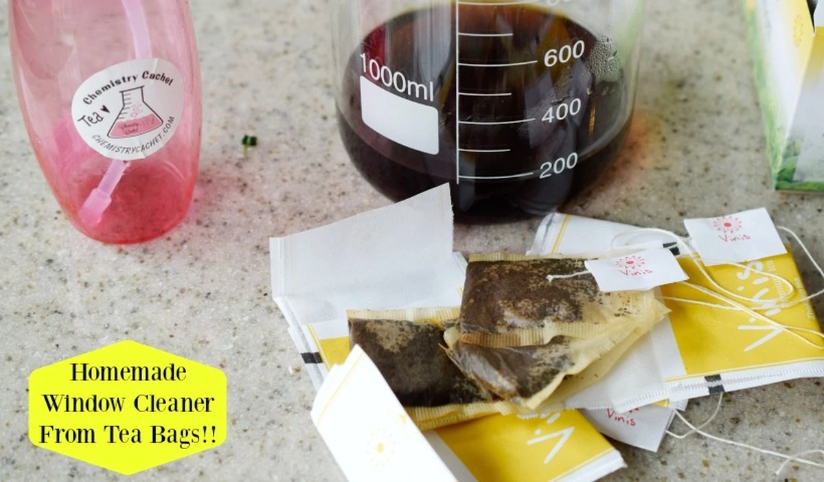 Proč zkušení lidé dávají při mytí oken do vody dva sáčky černého čaje - image 1