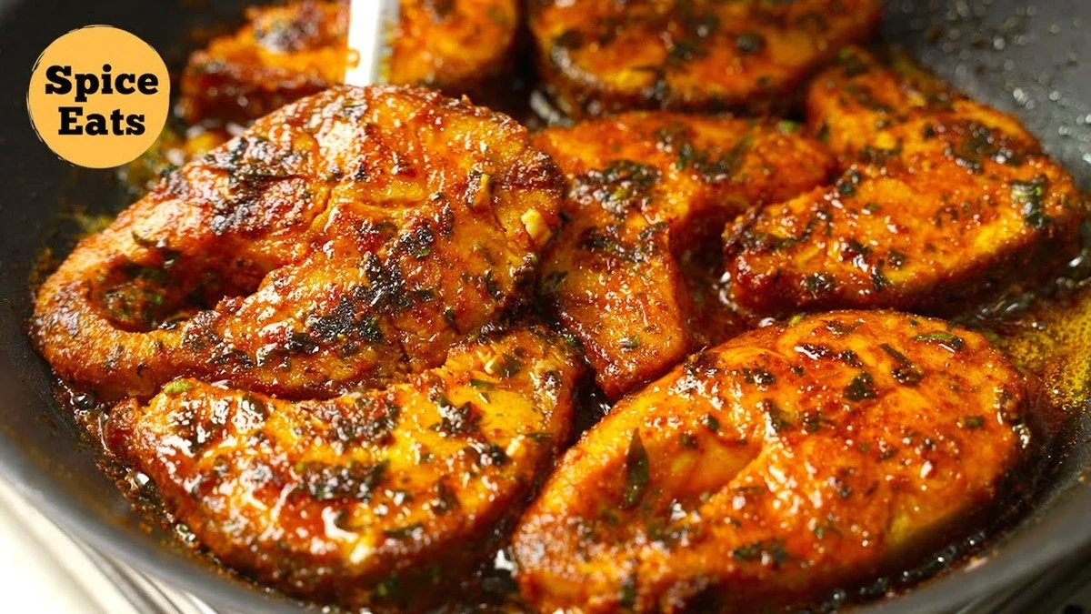 Proč zkušení kuchaři sypou špetku mletého koriandru do pánve ke smažené rybě - image 1