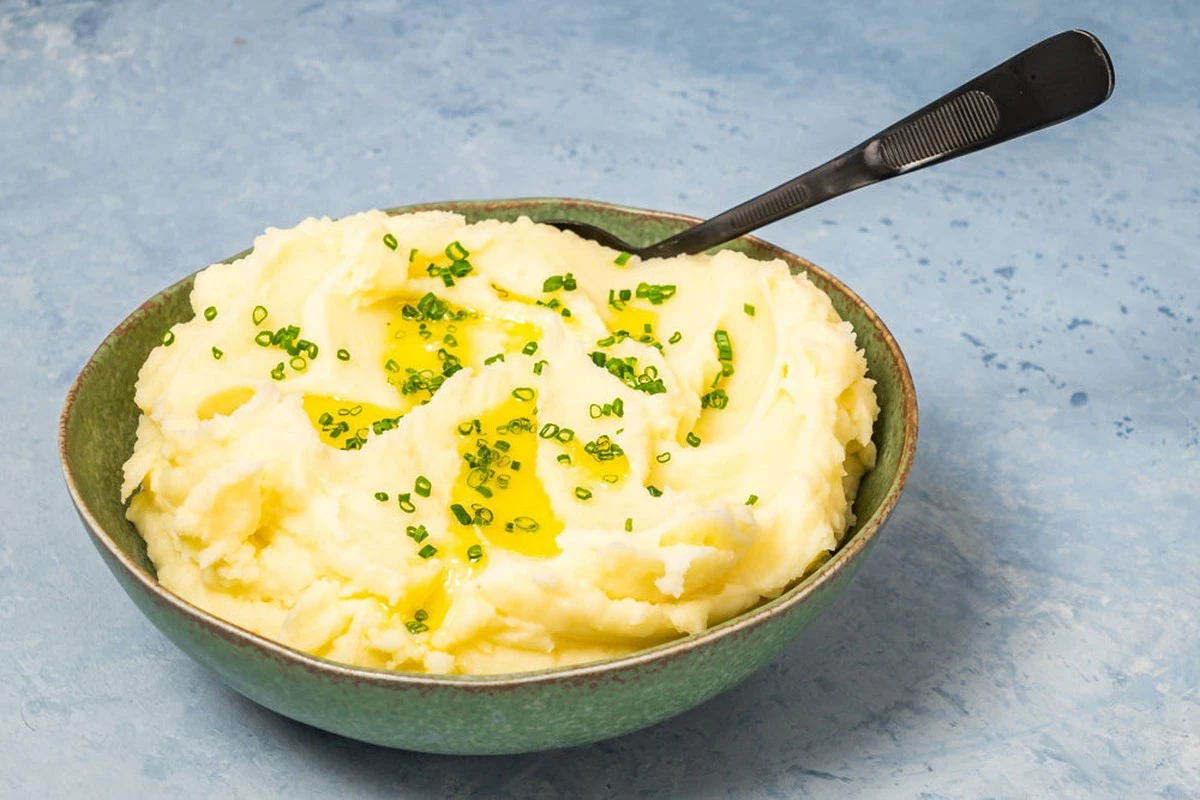 Proč zkušení kuchaři sypou sušené mléko přímo do bramborové kaše - image 1