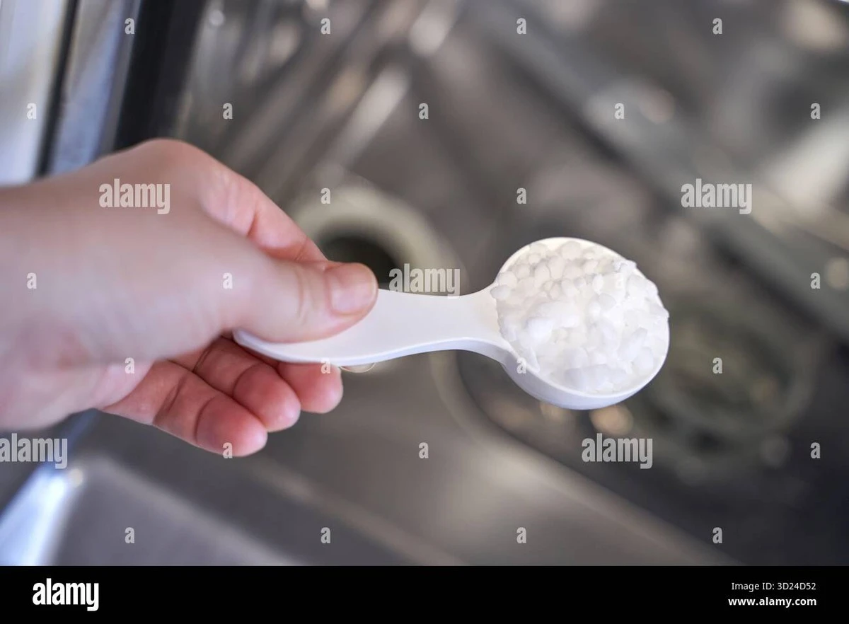 proczkusenilide-extra-1.webp Proč zkušení lidé sypou do dřezu dva sáčky kyseliny citronové - image 1