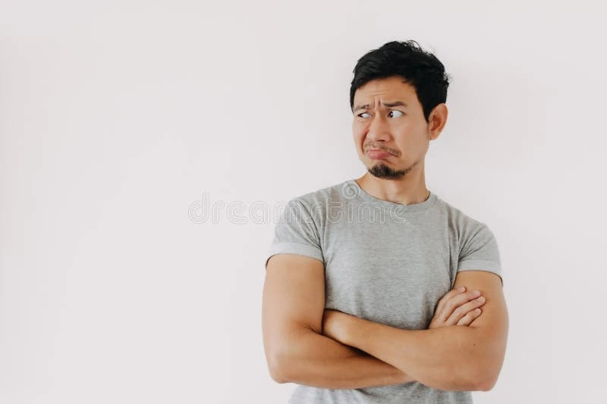 Proč se lidé při lži dívají vpravo a co o nás prozradí směr pohledu - image 1