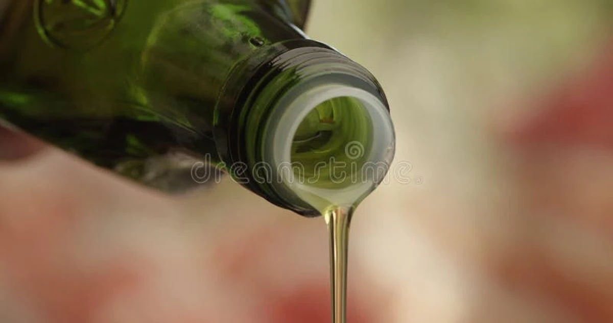 Proč zkušení kuchaři hledají v hrdle láhve s olejem tyto malé zářezy - image 1