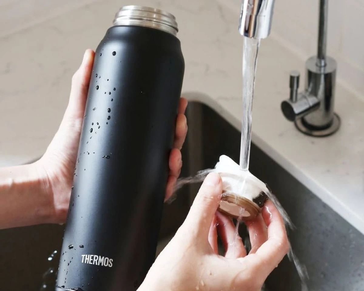 Proč zkušení milovníci kávy sypou do termosky hrst hrubozrnné soli - image 1