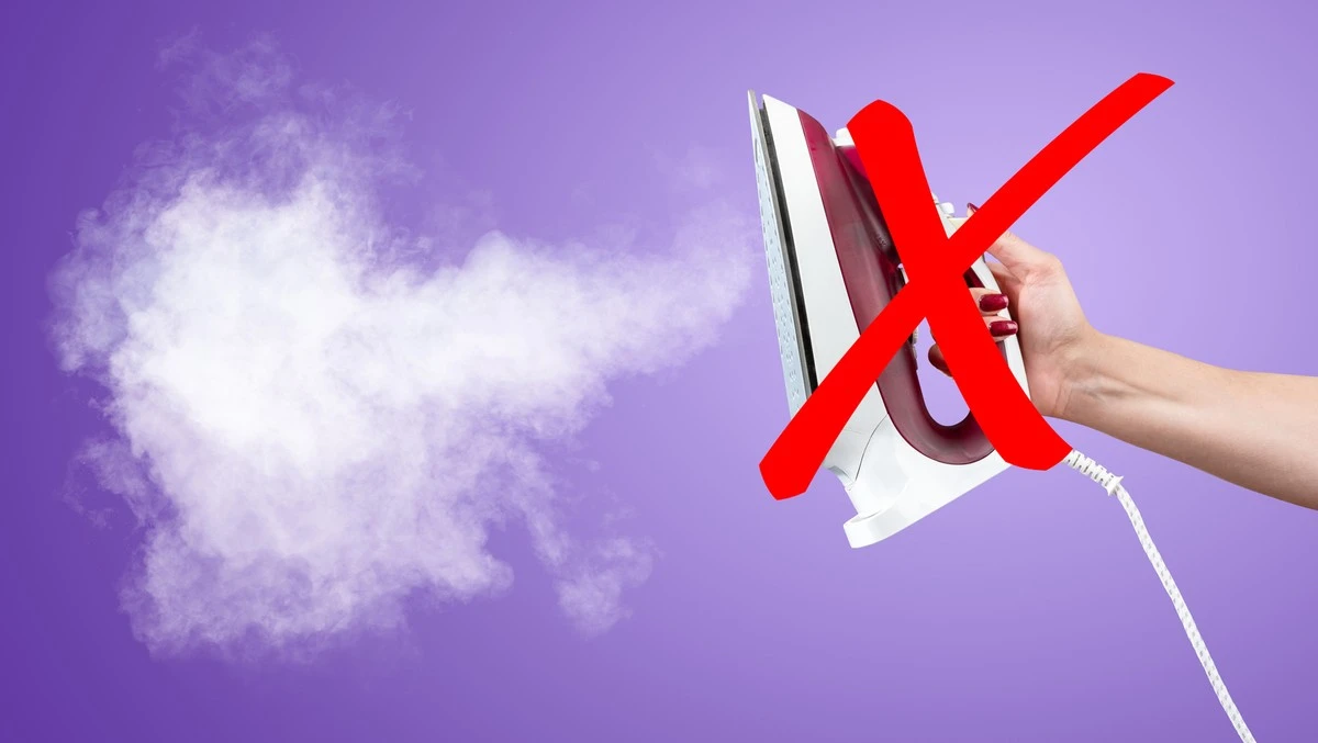 Proč zkušení lidé dávají do pračky dvě kostky ledu