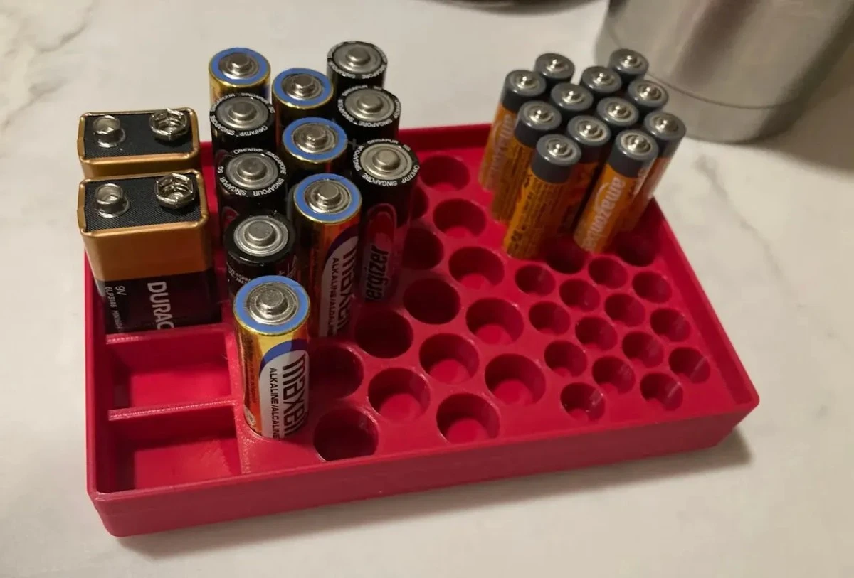 Proč byste nikdy neměli nechat baterie v šuplíku vedle klíčů a mincí - image 1