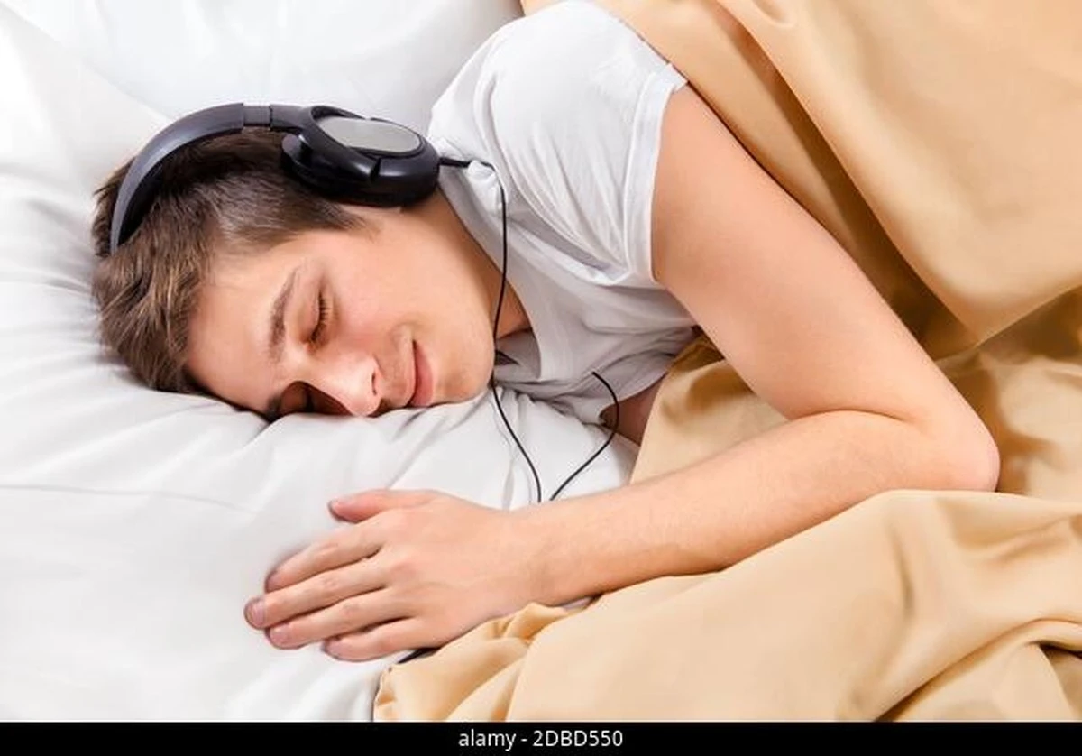 Proč zkušení vědci doporučují pouštět si ke spánku konkrétní zvuky - image 1