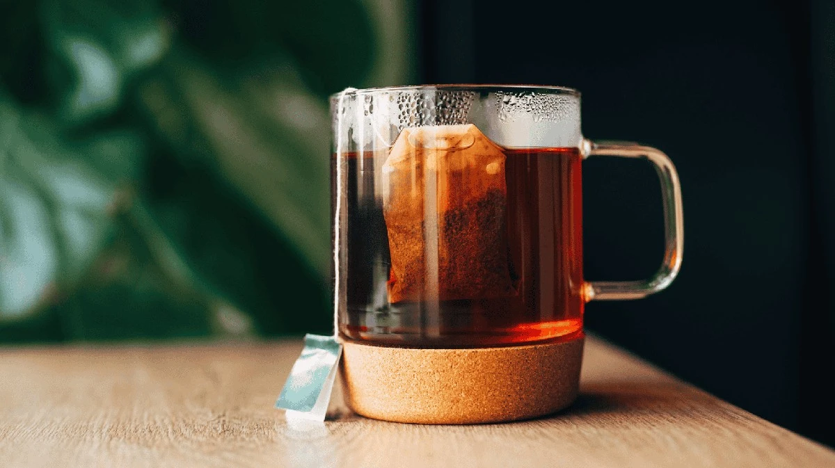 Proč zkušení čeští chalupáři nikdy nevyhazují vyluhované čajové sáčky