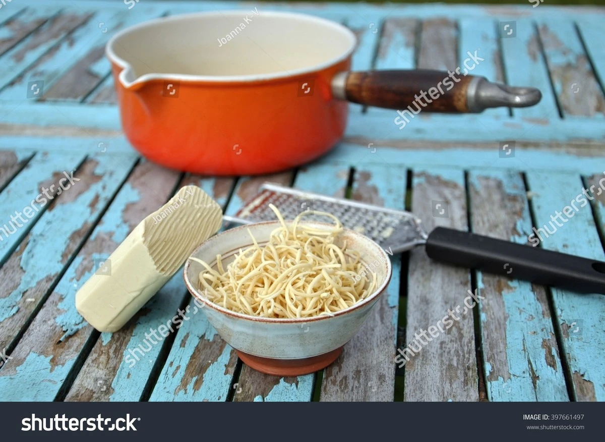 Proč zkušené hospodyně dávají nastrouhané mýdlo na pánev - image 1