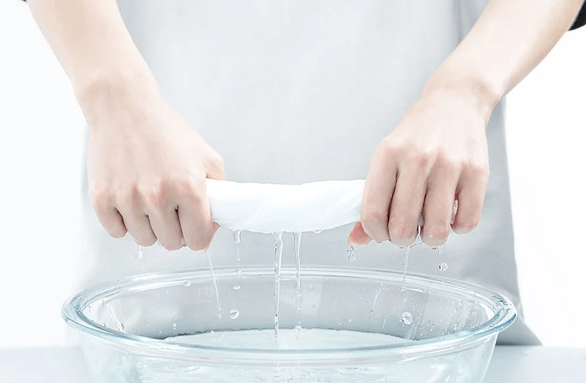 Proč zkušení lidé v Česku dávají balení vlhčených ubrousků do mrazáku - image 1