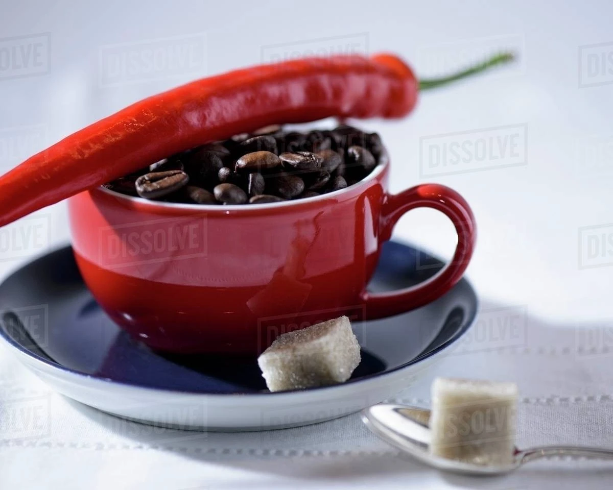 Proč zkušení baristé přidávají do ranní kávy špetku pálivého pepře - image 1