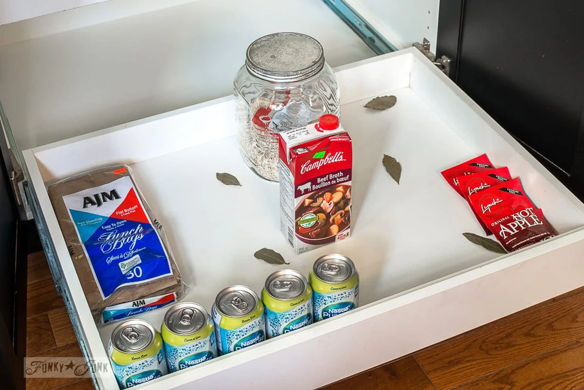 Proč zkušení kuchaři dávají bobkový list do mrazáku místo do spíže - image 1