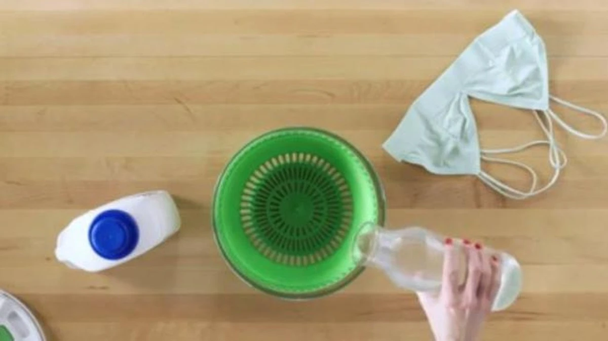 Proč zkušení cestovatelé dávají mokré ponožky do salátové odstředivky - image 1