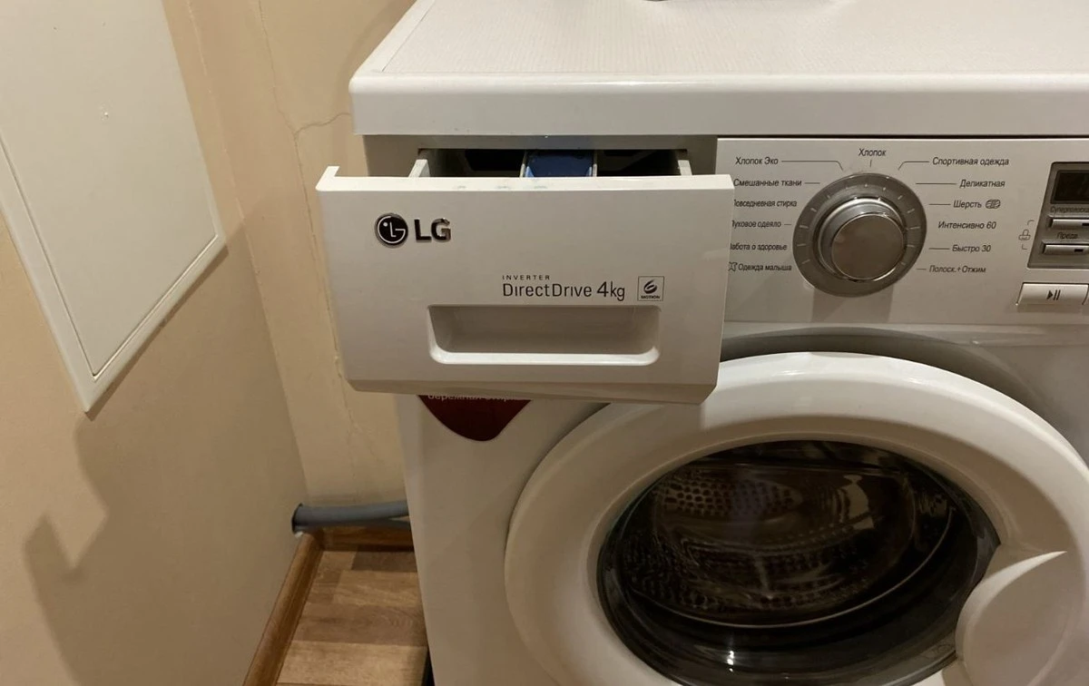 Proč zkušení opraváři sypou do pračky obyčejnou sůl a sodu