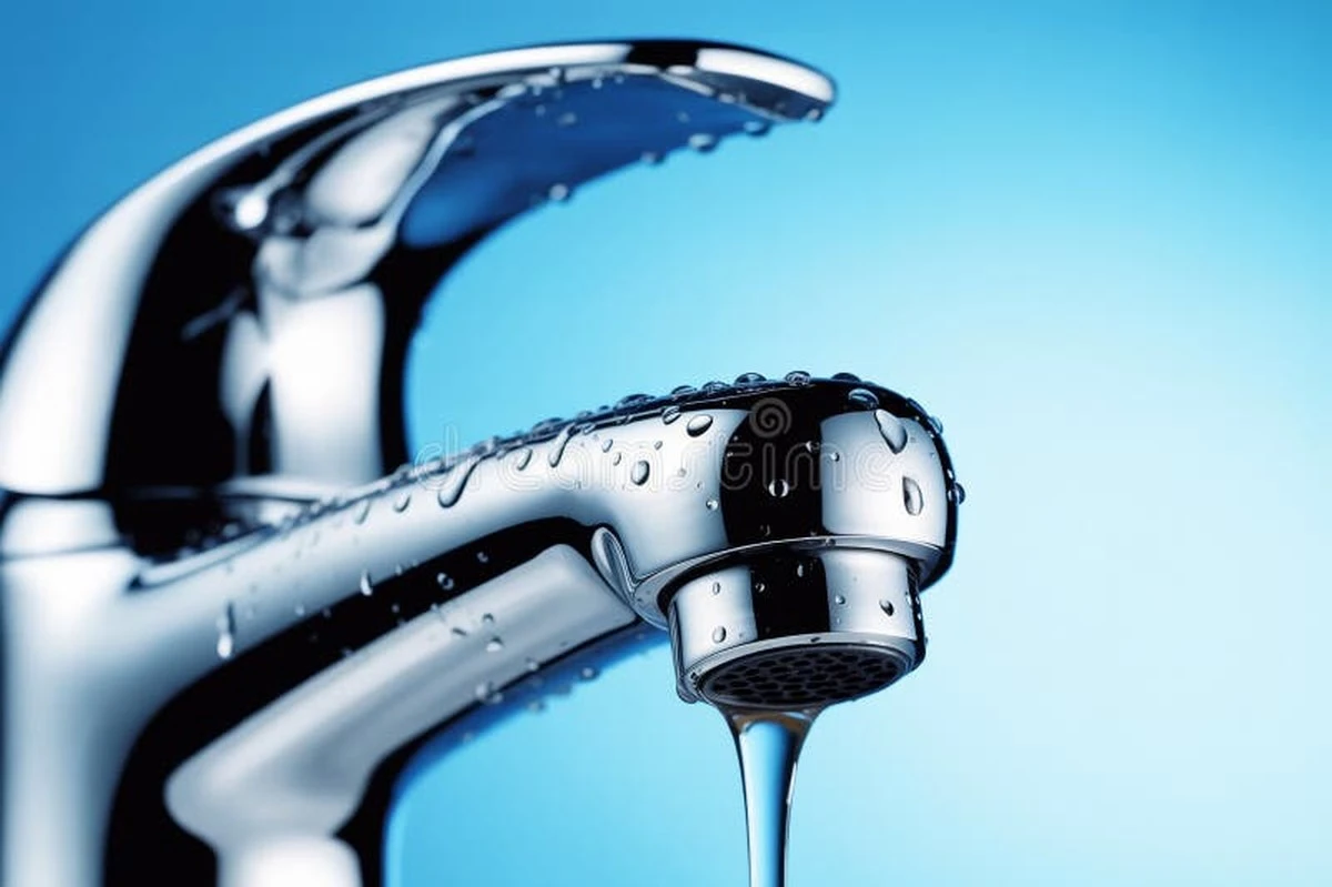 Proč zkušení hostitelé potírají vodovodní baterie obyčejnou svíčkou - image 1