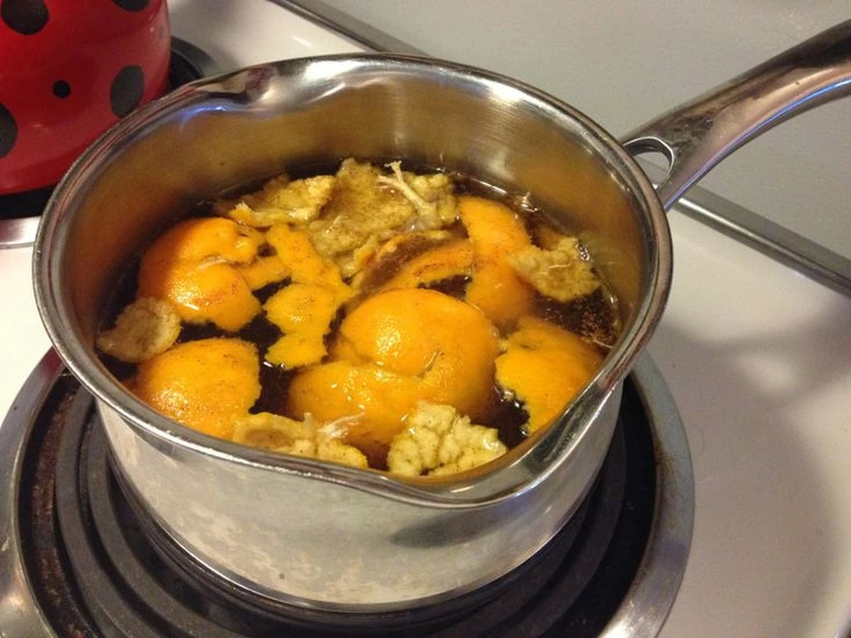 Proč zkušení hostitelé vždy vaří pomerančovou kůru s hřebíčkem - image 1